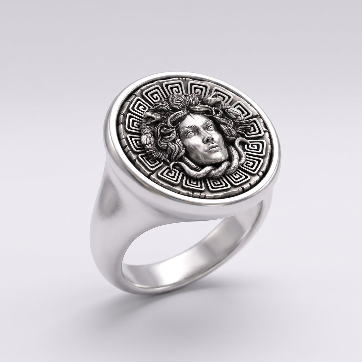 Medusa Yüzük – ürün fotoğrafı