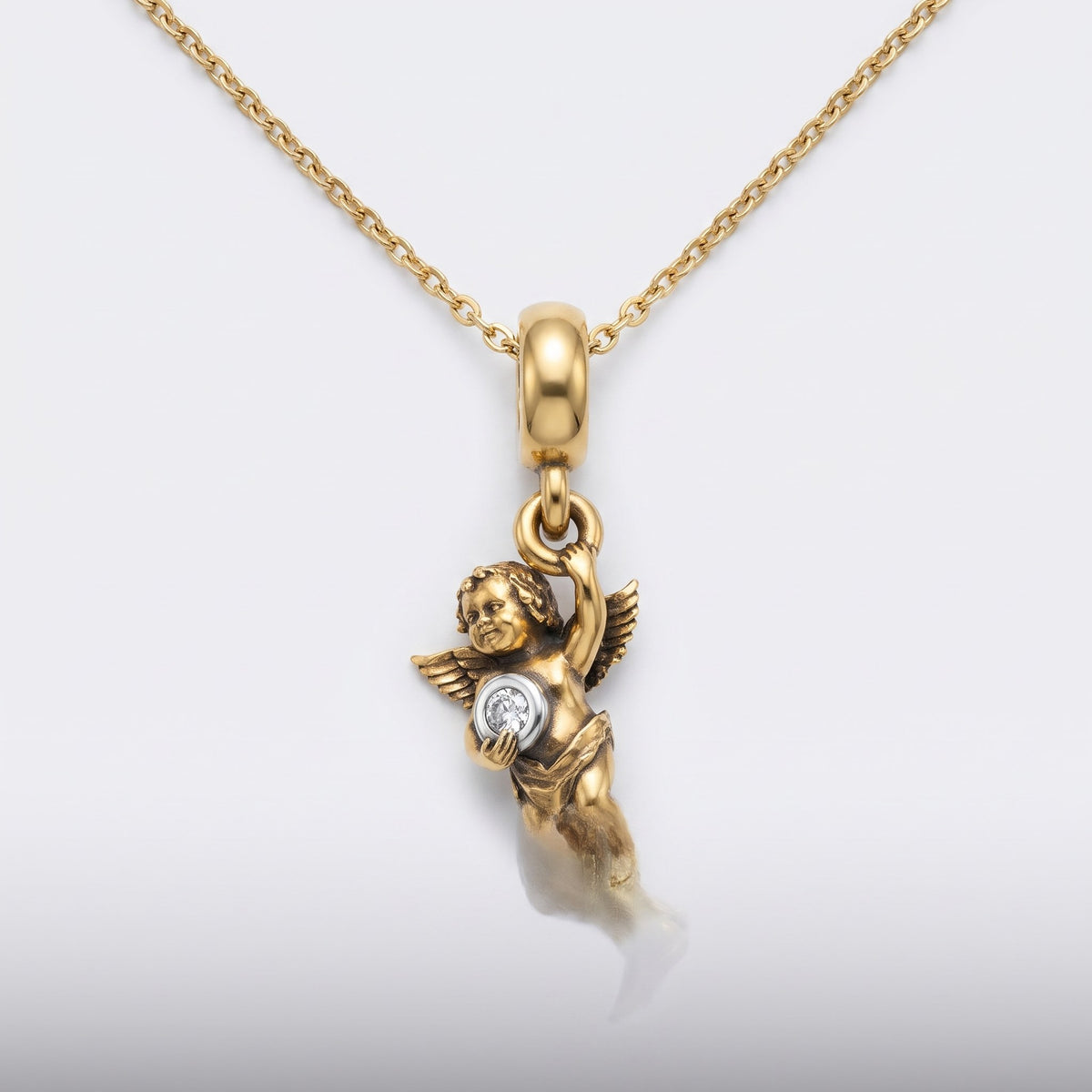 Melek Charm Kolye – ürün fotoğrafı